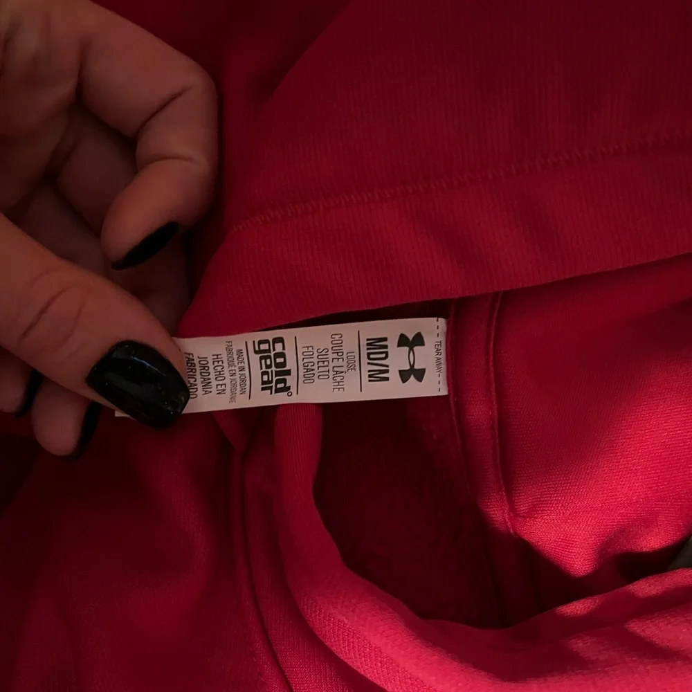 Pink hoodie - Picture 3 of 3
